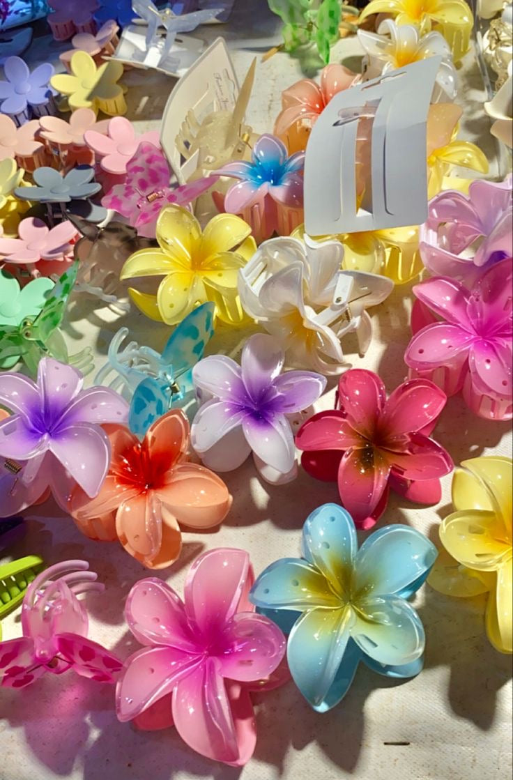 Pretty summer hibiscus flower clips