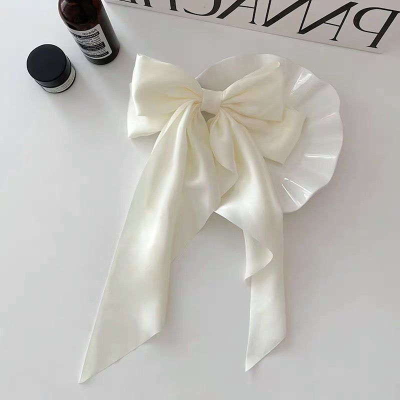 Bow hair clips